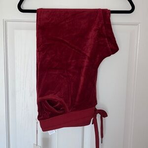 NWT LULAROE COZY CRYSTAL CAPRI PANTS